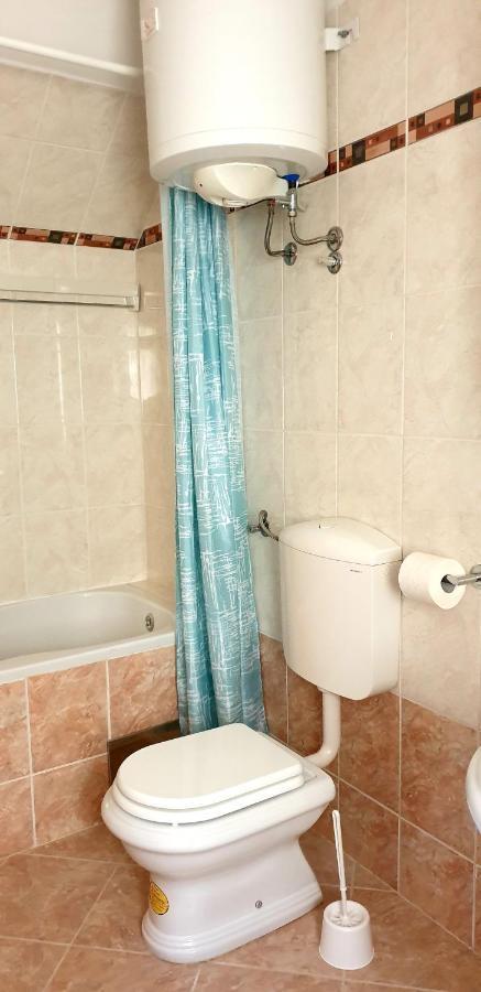 Apartments And Room Vela Senj (Lika-Senj) Exterior foto